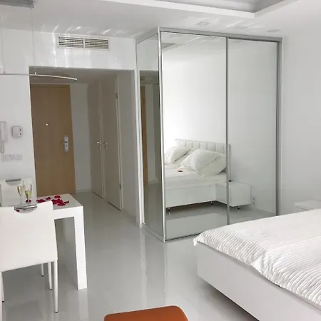 Wellness Apartments In Velence Exterior photo